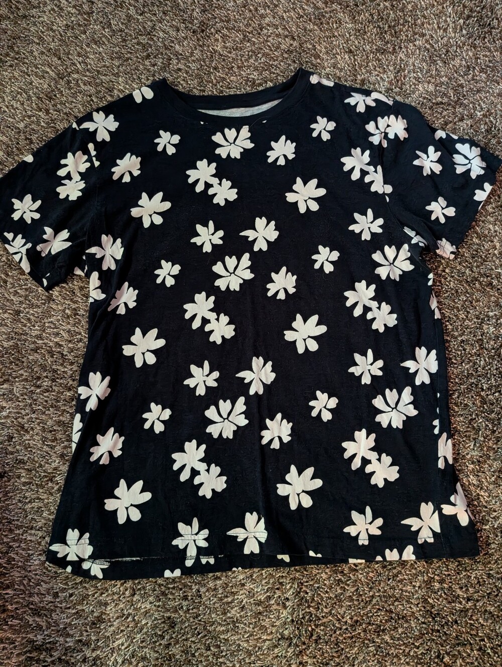 Original Use Black Short Sleeve Tee with White Floral Print